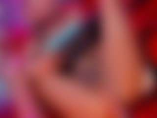 Live-camshow met Chanellfantasy - Brown Eyes op Camsoda