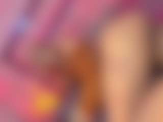 Live cam show with Chanellfantasy - Average on CamClone