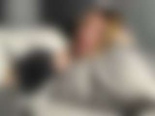 Live cam show with Amy - Spank Brown Hair on livesuperchat.net
