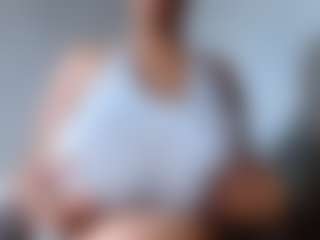 Live cam show with diamond44ddd - HD MILF on livesuperchat.net