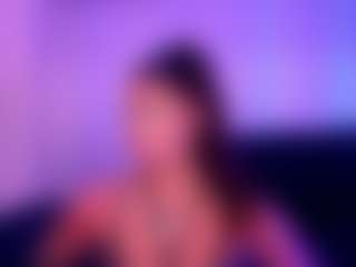 Live cam show with Kyliekroft - White on wildcum.com | romania