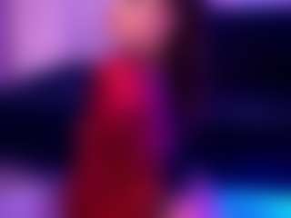 Live cam show with Kyliekroft - Blowjob on wildcum.com