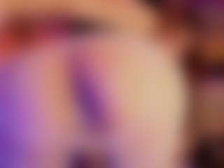 Live cam show with lihian-tay - Smoking on Camsoda