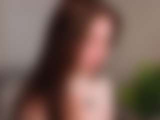 Live cam show with Liiya-Organica - Flashing on parknlotfishbdy