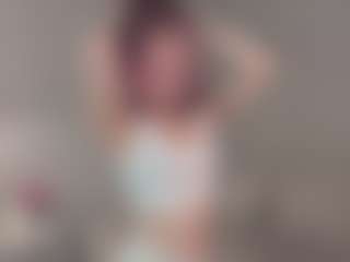 LilliamCalabro's Live Sex Cam Show