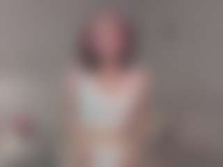 LilliamCalabro's Live Sex Cam Show