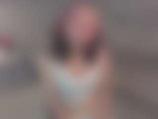 LilliamCalabro's Live Sex Cam Show