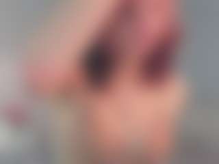 LilliamCalabro's Live Sex Cam Show