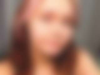 Live cam show with LilliamCalabro - Green Eyes on Streamer API