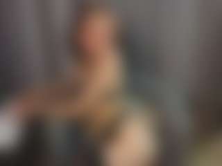 Live cam show with LilliamCalabro - Red Hair Young Adult on camwithhim.com