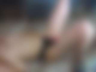 LilliamCalabro's Live Sex Cam Show