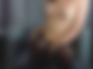 LilliamCalabro's Live Sex Cam Show