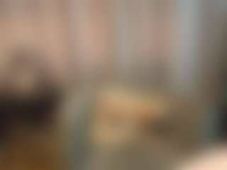 Live cam show with LilliamCalabro - Body Massage on CamClone