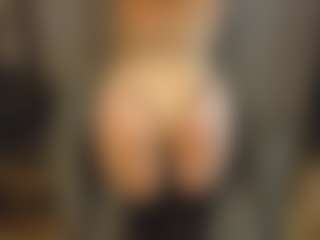 LilliamCalabro's Live Sex Cam Show