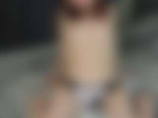 Live cam show with LilliamCalabro - Ass Clapping on CamwithHer