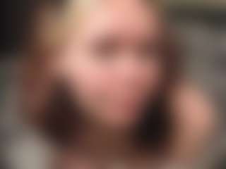 LilliamCalabro's Live Sex Cam Show