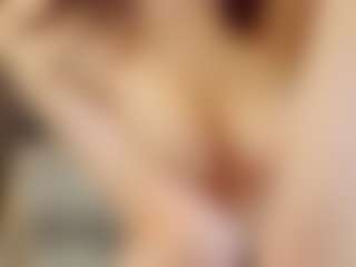 Live cam show with LilliamCalabro - Red Hair Young Adult on Camsoda
