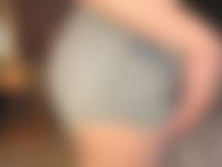LilliamCalabro's Live Sex Cam Show