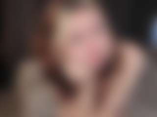 Live cam show with LilliamCalabro - Camel Toe on hotwifechat.live
