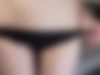 LilliamCalabro's Live Sex Cam Show