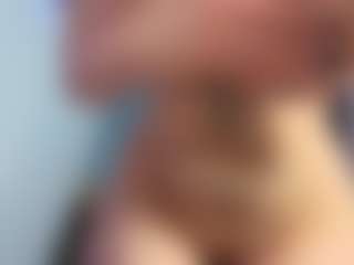 LunaGothQueen's Live Sex Cam Show