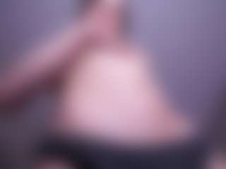 pussechka's Live Sex Cam Show