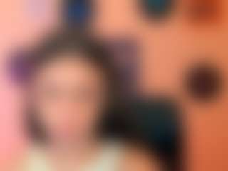 selena-crystal MILF webcam performer live streaming