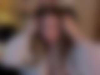 Live cam show with Sofi-Soyer - Lush Blonde Hair on Instabang