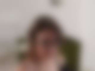 Live cam show with StaceyLarrick - Facial Piercings on sexylive.show