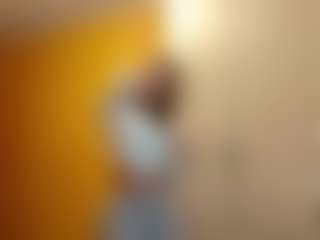 Live cam show with Sabina - New Small Tits on Milfs Live