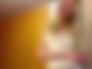 Live cam show with Sabina - Blonde Hair Petite on TeamSkeetLive