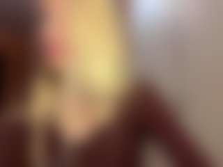 Live cam show with Sabina - Blonde Hair on intimatelivegirls.com