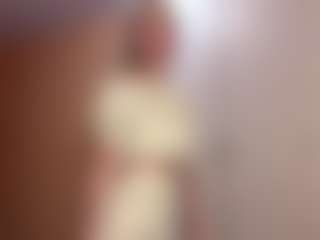 Live cam show with Sabina - Camel Toe on Camsoda