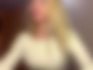 Live cam show with Sabina - Petite on Camsoda