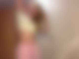 Live cam show with Sabina - Fingering on Camsoda