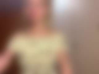 Live cam show with Sabina - Blonde Hair Petite on madthumbs