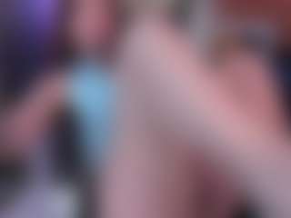Live cam show with catti-brie - Cute on Camsoda
