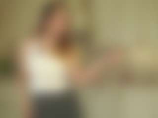 Live cam show with Layla - Show on CamwithHer