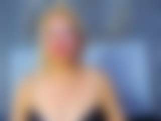 LunaSwetHL's Live Sex Cam Show