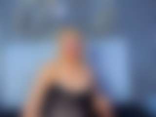 LunaSwetHL's Live Sex Cam Show