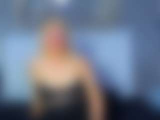 LunaSwetHL's Live Sex Cam Show