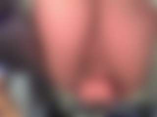 LunaVelvett MILF webcam performer live streaming