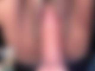 Live cam show with LunaVelvett - Middle Aged on Strip Flash - Live Sex Shows