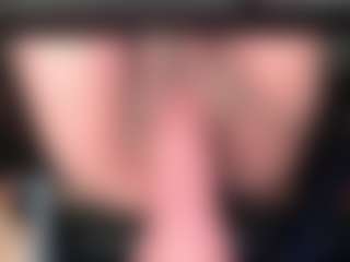 Live cam show with LunaVelvett - Genital Piercings on AdultVida.com