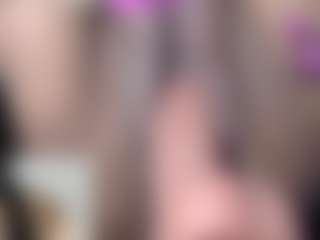 Live cam show with LunaVelvett - Red Hair MILF on Camsoda