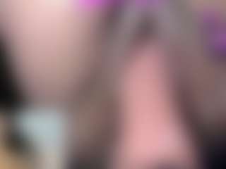 Live cam show with LunaVelvett - Red Hair Middle Aged on Camsoda