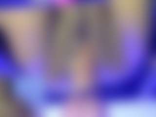 Live cam show with LunaVelvett - Red Hair MILF on Camsoda