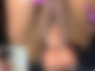LunaVelvett's Live Sex Cam Show
