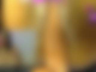 Live cam show with LunaVelvett - Big Tits on Stripli.com
