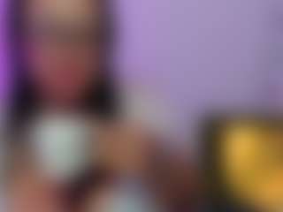 Live cam show with LunaVelvett - Genital Piercings on Camsoda